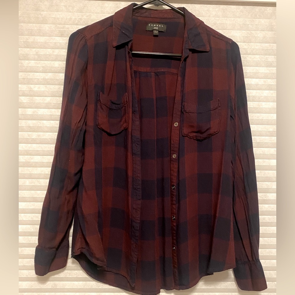 Tinsel Hattie two pocket button down top